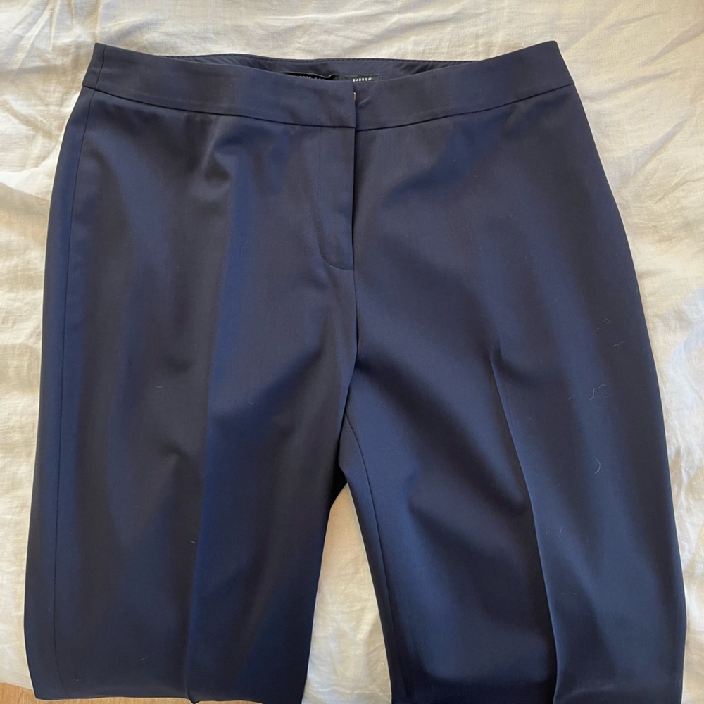 Size 4 lafeyette 148 barrow dress pant in navy